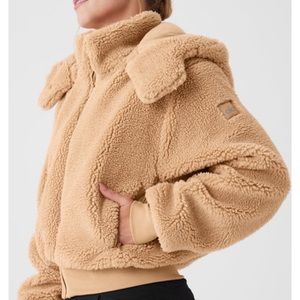 ALO Yoga foxy Sherpa jacket camel size XS